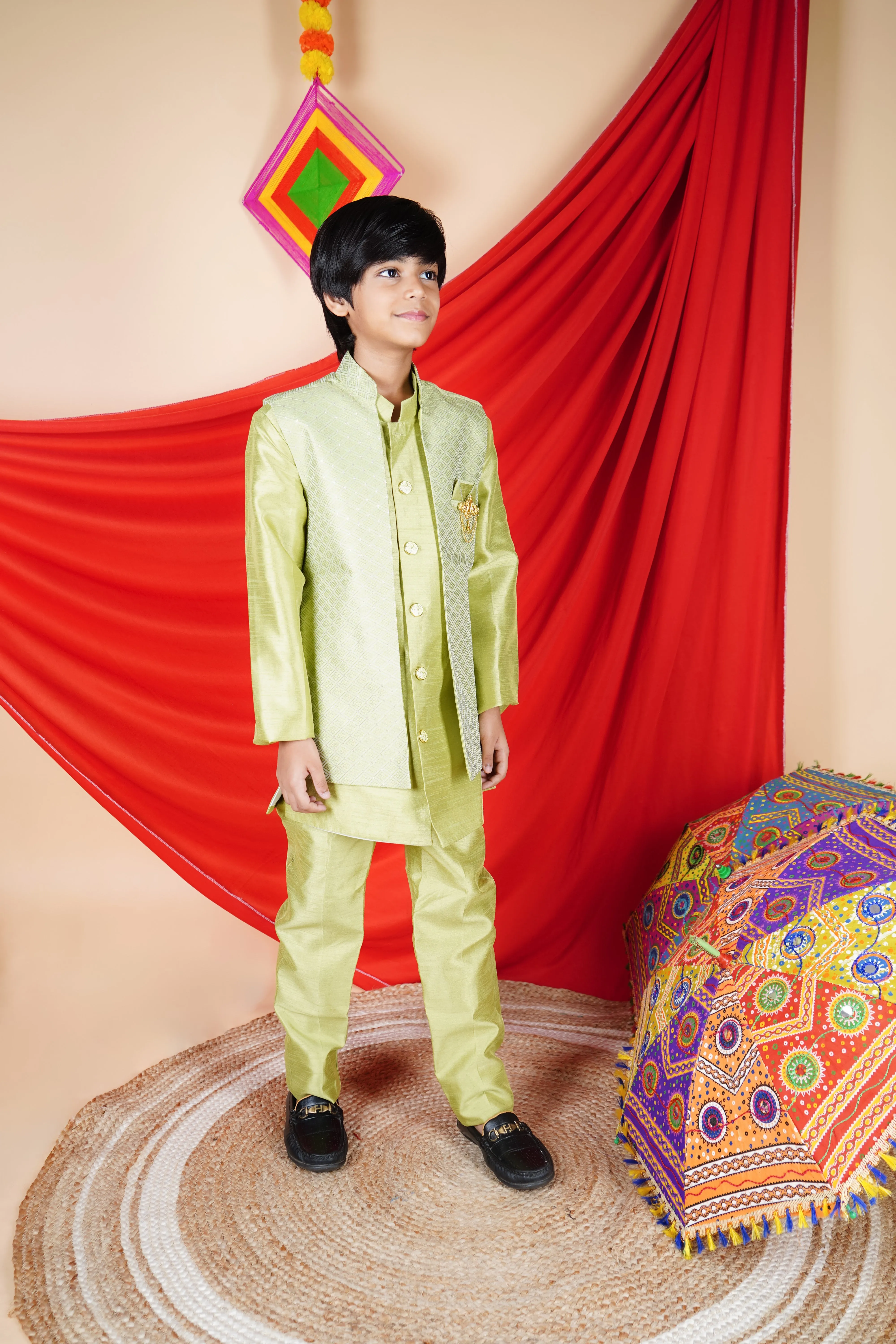 Ahhaaaa Kids Bollywood Style Print Indo-Western Sherwani Set For Boys