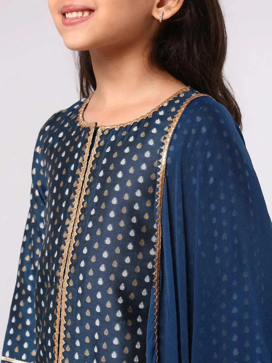 Kids Blue Self Design Chanderi Silk Straight Kurta With Skirt & Dupatta