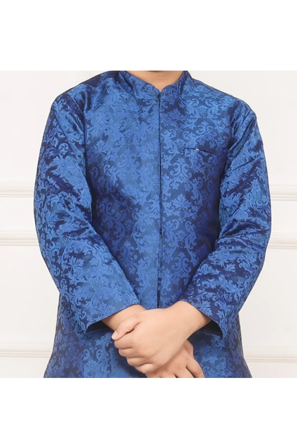 Off-White Kurta Pyjama With Blue Brocade Jacket Set