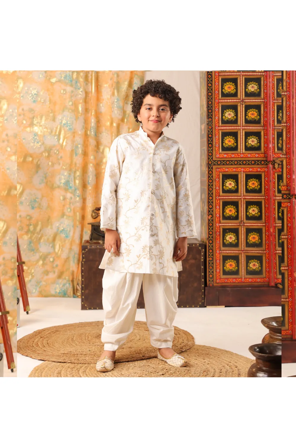 White Banarasi Silk Weave Sherwani With Balloon Pants Set